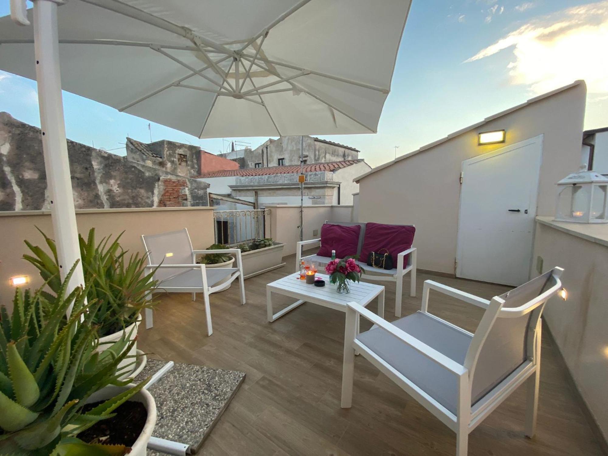 Suite23_ortigia Holiday home *